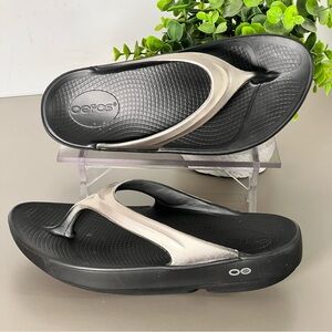 OOFOS OOLALA Luxe Latte Sandals Women’s Size 6